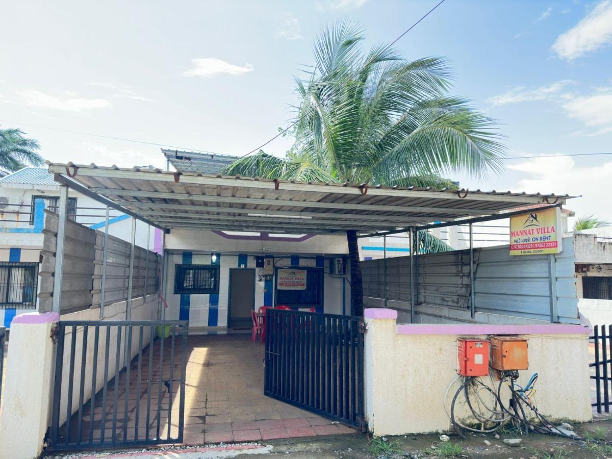 Mannat Villa 2Bhk Daman Bagian luar foto